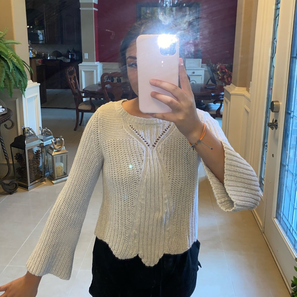 Wide sleeve sweater